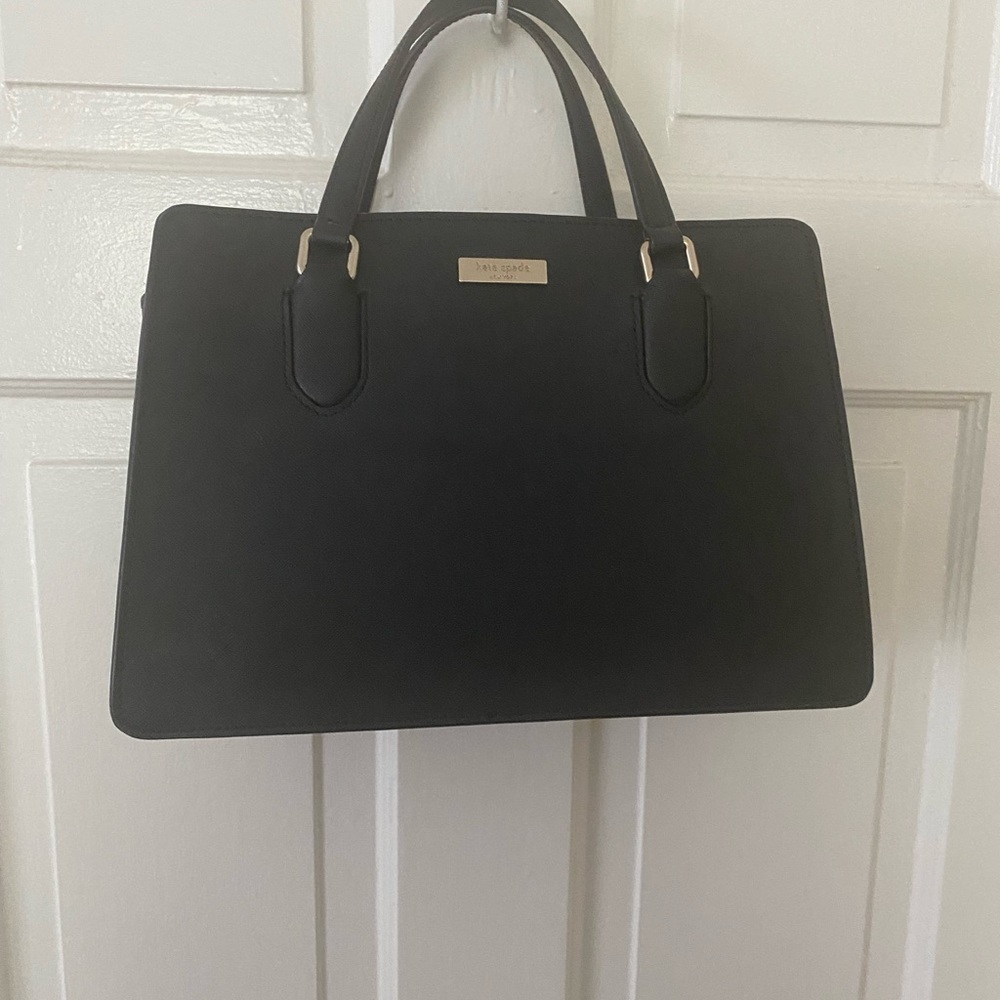 Black Laurel Way Reese Kate Spade handbag with adjustable straps
